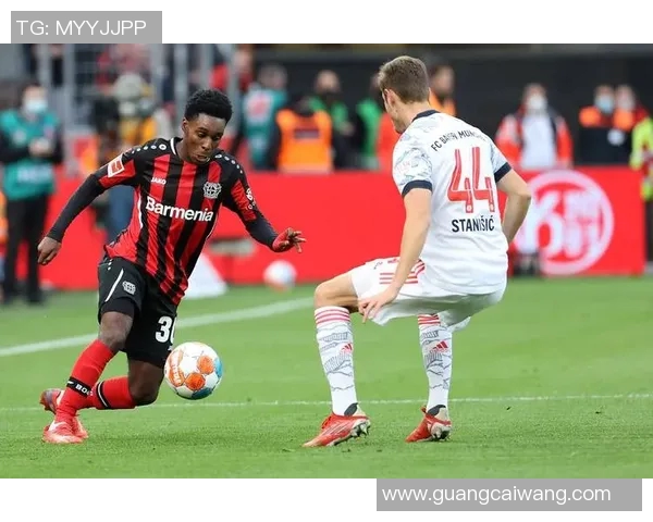 多特蒙德逆袭升至德甲亚军,终结勒沃库森领先之势 多特蒙德逆袭升至德甲亚军,终结勒沃库森领先之势