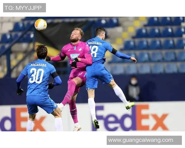 法兰克福客场保持不败，绝平霍芬海姆保持不败纪录