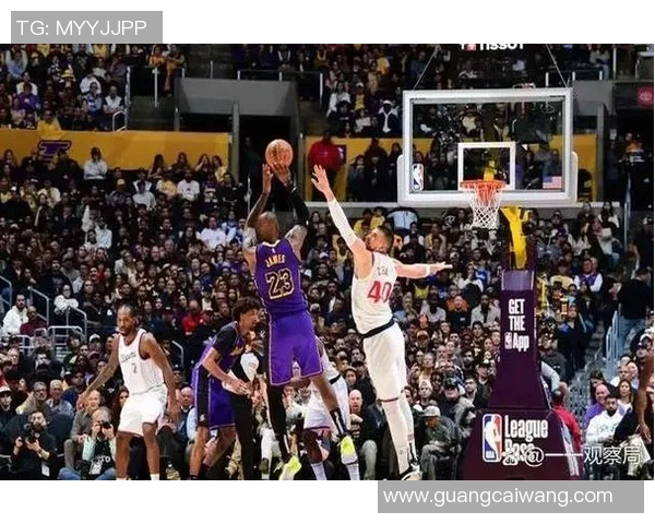 快船客场取胜活塞，莱昂纳德砍下27分，带队豪取胜利