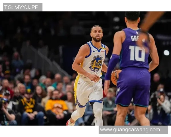 勇士主场大胜湖人，库里狂砍40分创个人新高：一场史诗般的篮球盛宴