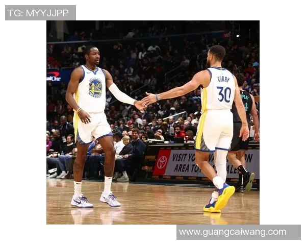 勇士主帅怒斥球员缺乏团队意识，呼吁重拾冠军精神